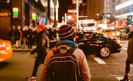 how to stay fit while traveling