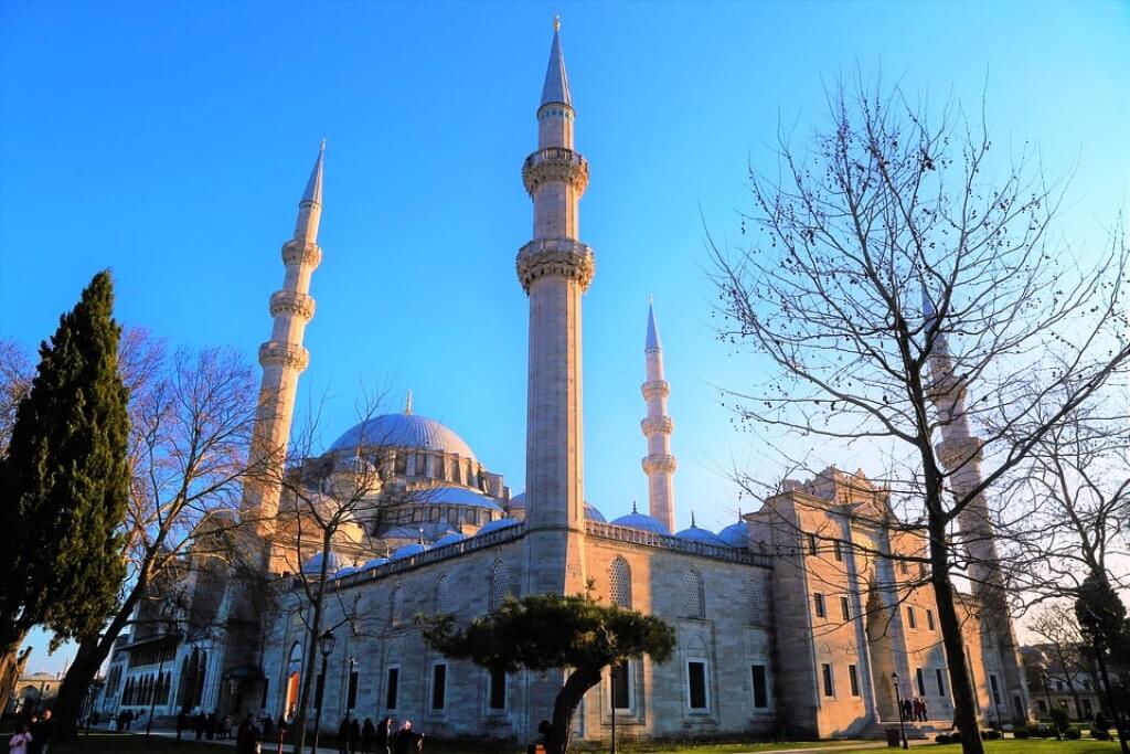 Suleymaniye Mosque - Istanbul Itinerary