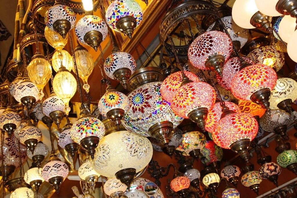 Vibrant Lanterns In Grand Bazaar