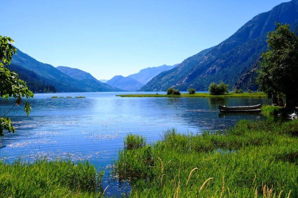 Lake Chelan - Beautiful Lakes In The United States