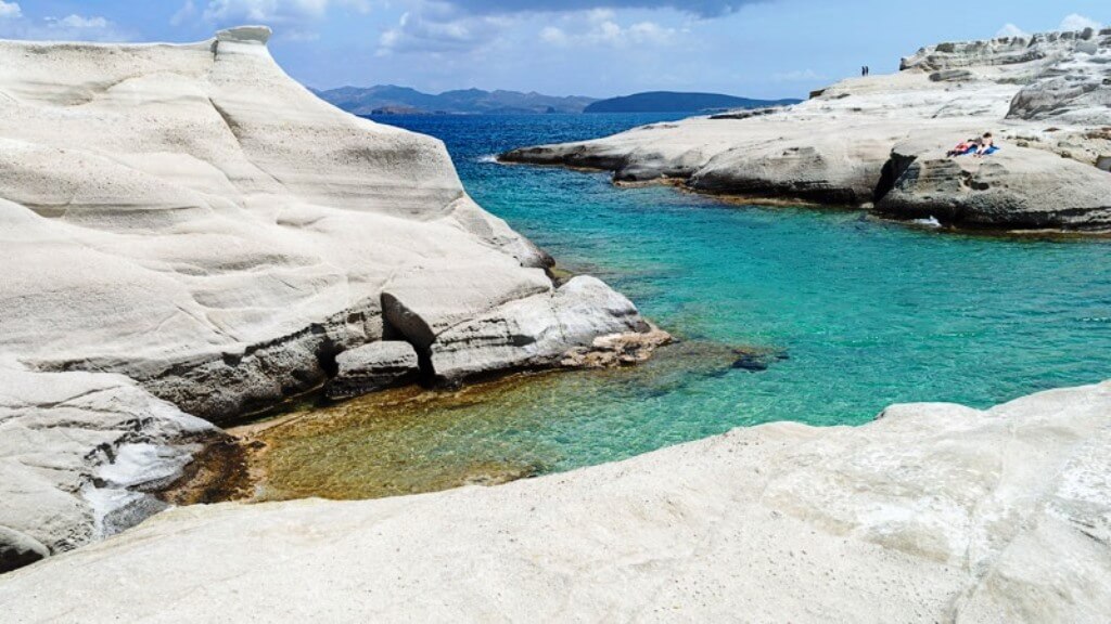Sarakiniko Beach – Things To Do In Greece