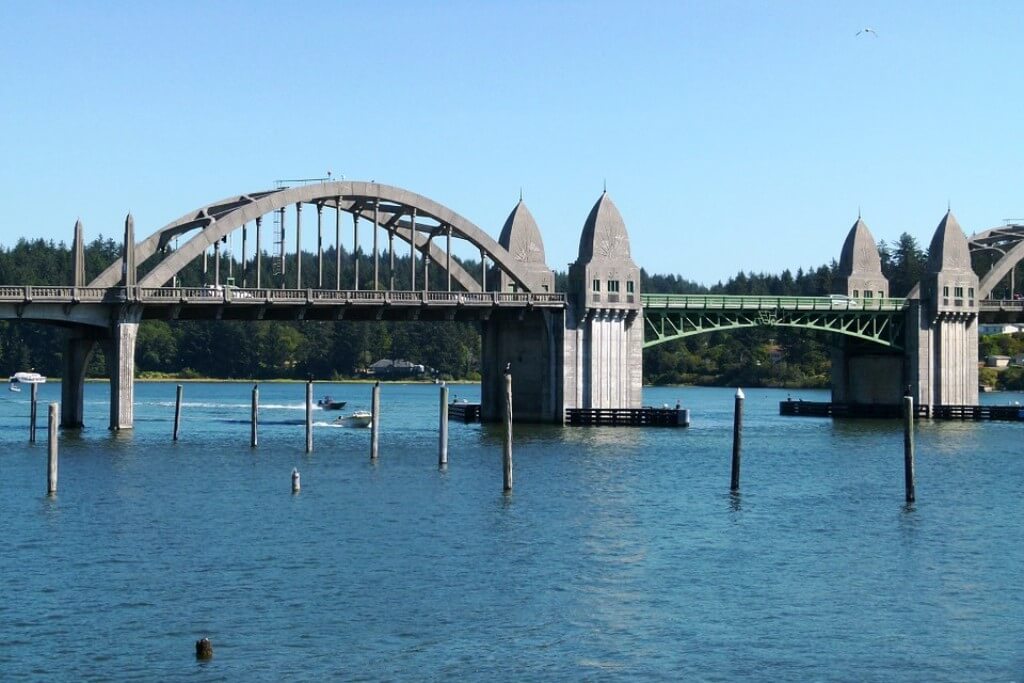 Siuslaw River Bridge - Things To Do In Florence, Oregon
