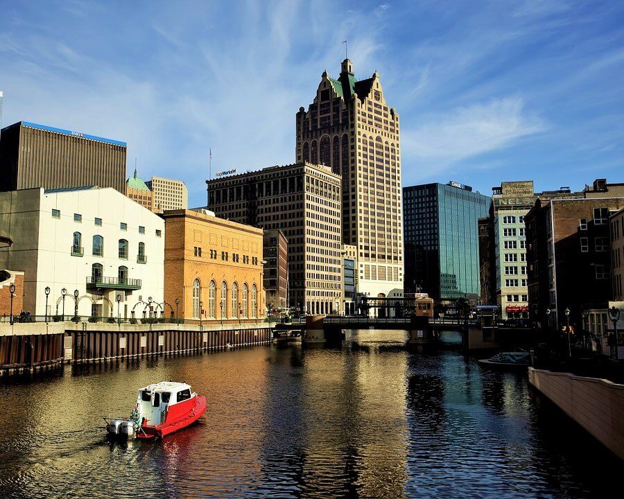 Milwaukee River