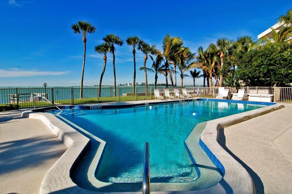 Lido Beach Resort - Romantic Stay In Sarasota