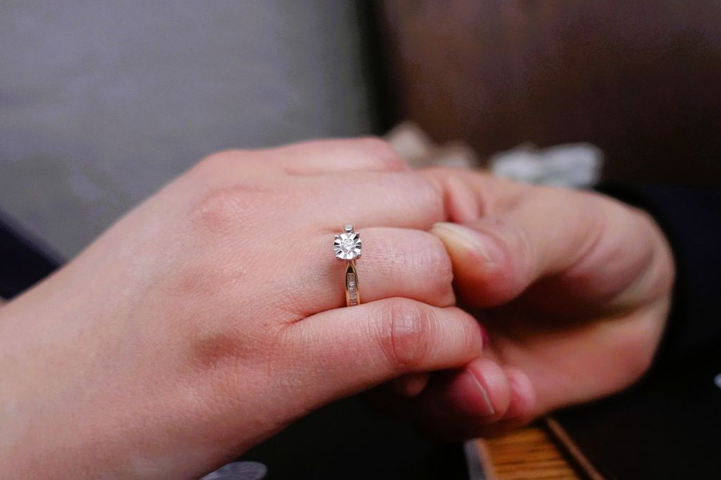 engagement ring